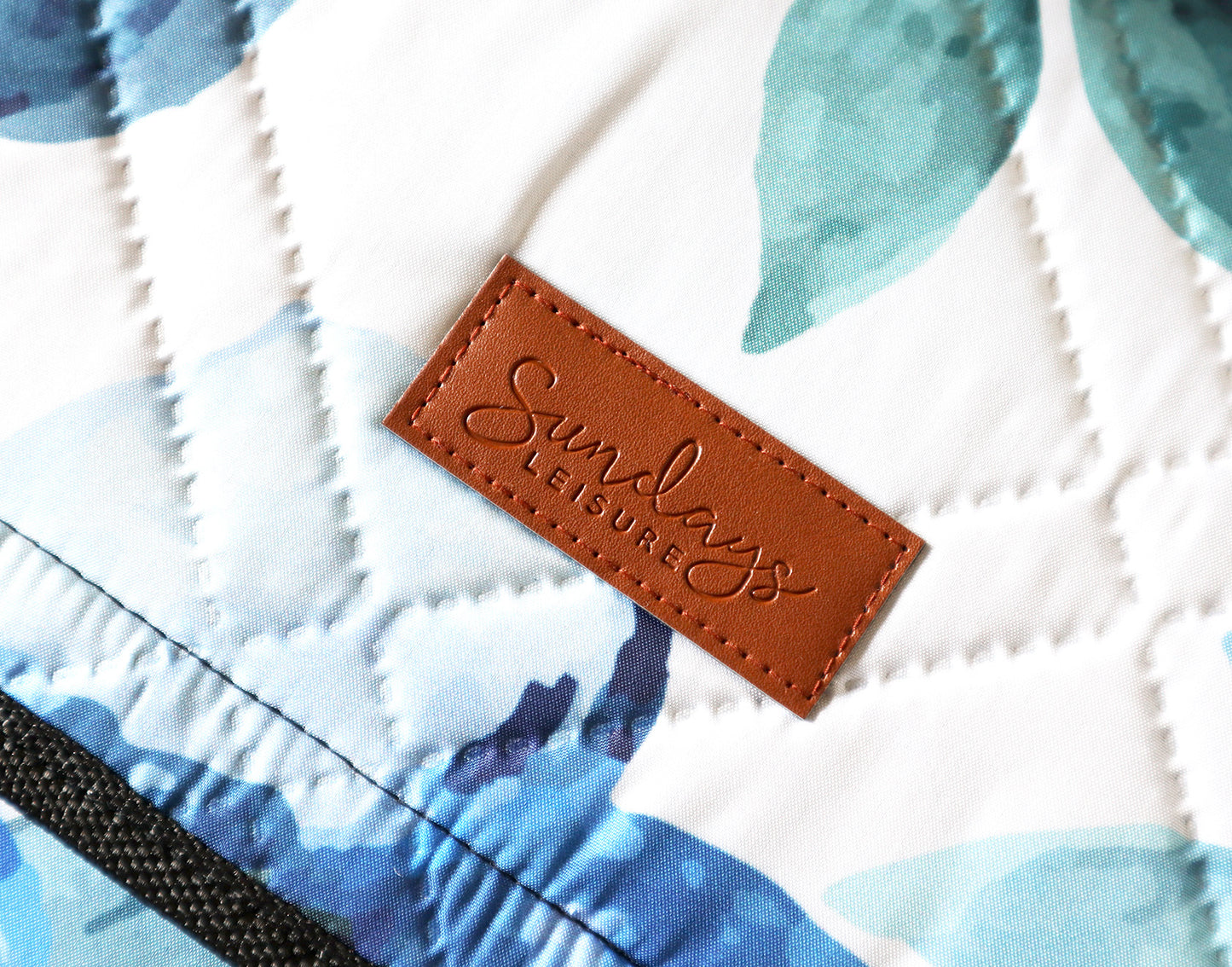 2m Round Picnic Blanket – Waterproof, Sand-Free, Outdoor Family Rug (Blue Petal Dreams) image 8