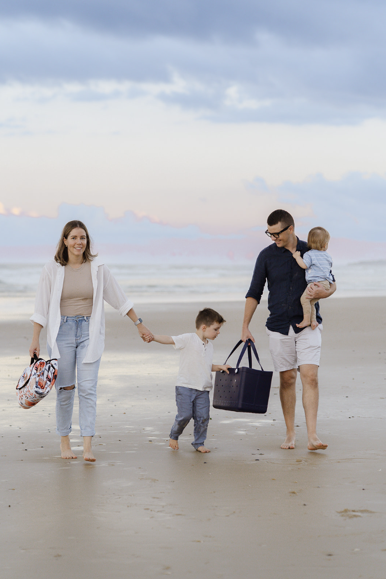 Sunday Crew Bag – XL EVA Rubber Beach Tote – Waterproof, Sand-Free & Family-Ready (Spring Mint)) image 9