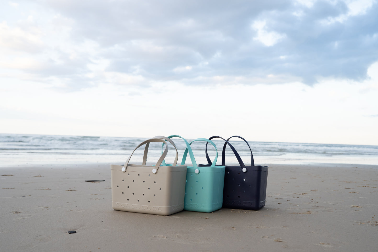XL Waterproof Beach Tote Bag - Sand-Free Rubber Design with Inside Zipper Pocket - Spring Mint - Sunday Crew